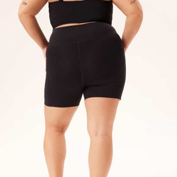 girlfriend collective Pants - NWT GIRLFRIEND COLLECTIVE BLACK COMPRESSIVE COTTON RUN SHORTS
